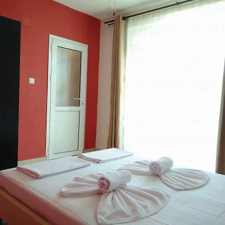 Guest house Kurdovi 2*